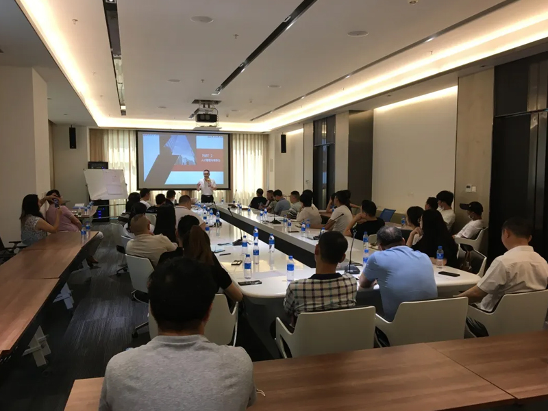 瀛雙所運營團隊受佛山市湖南省隆回縣商會邀請參加企業管理培訓