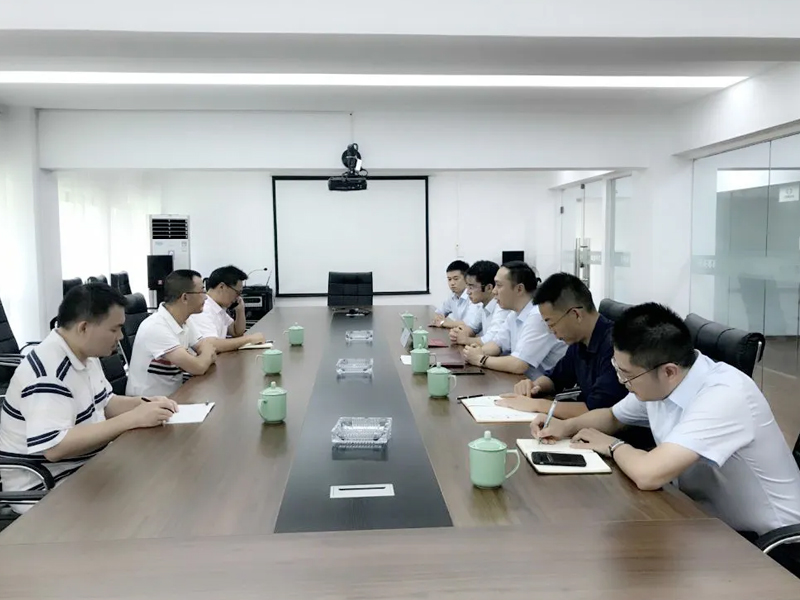 麗水市市委政法委副書記關勇剛一行蒞臨瀛和麗水所調研